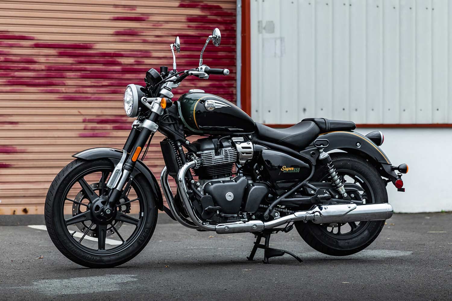 2022 Royal Enfield Super Meteor 650 the Astral Black Solo Tourer Side