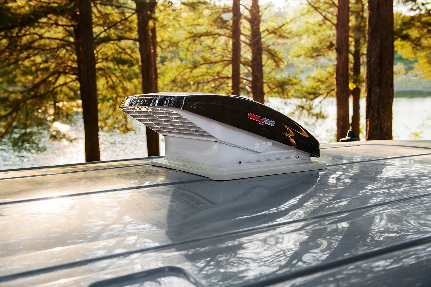 2023 Ford Transit Trail MaxxFan