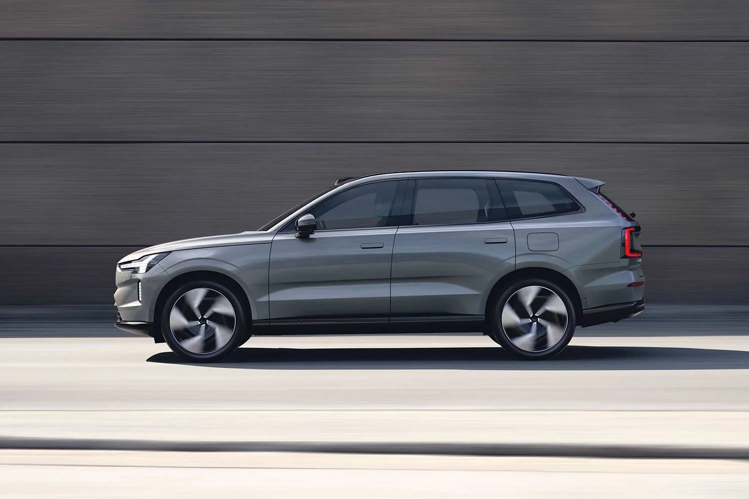 2023 Volvo EX90 Speed
