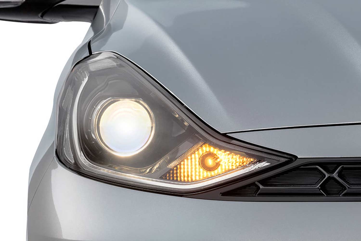 2023 Hyundai Aura Projector Headlamp