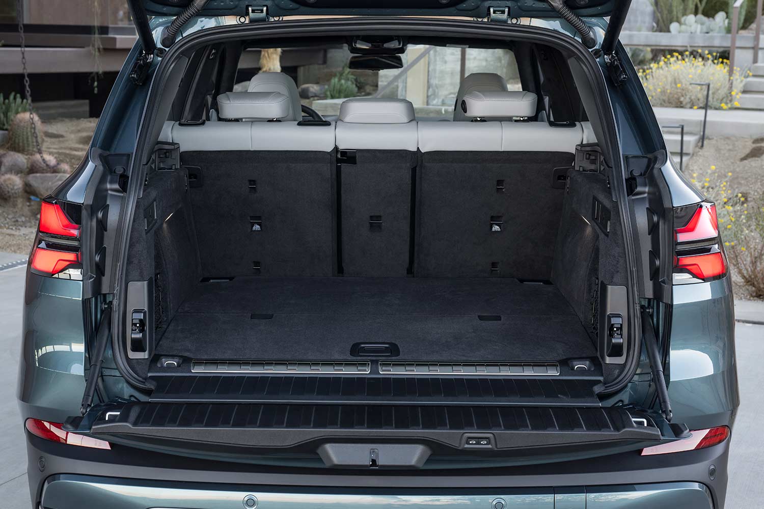 2024 BMW X5 xDrive50e Boot Space with seats