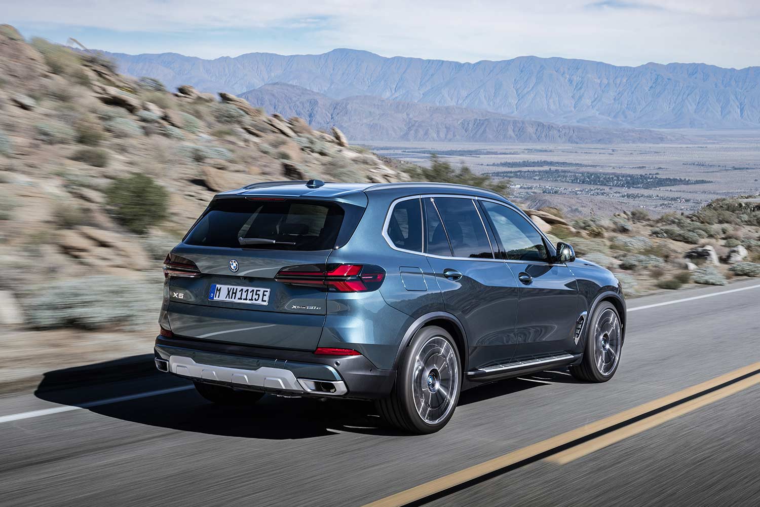 2024 BMW X5 xDrive50e High Speed