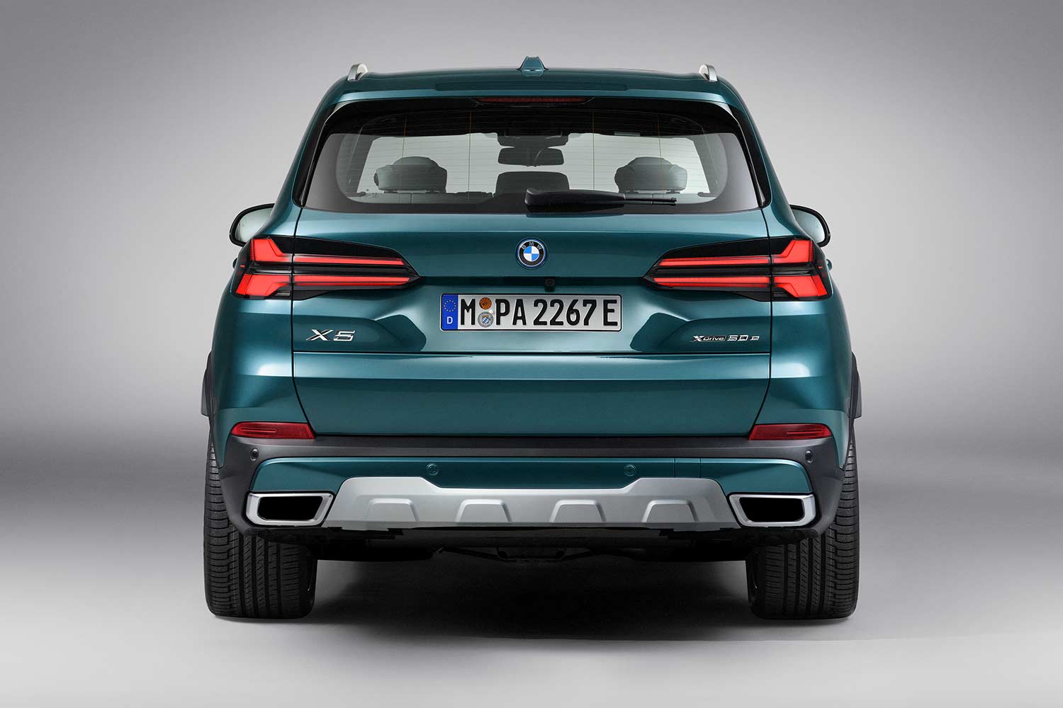 2024 BMW X5 xDrive50e Rear