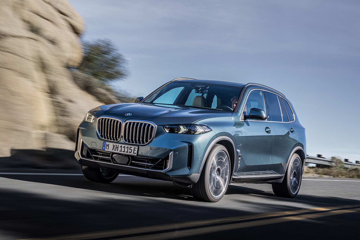 2024 BMW X5 xDrive50e Top Speed
