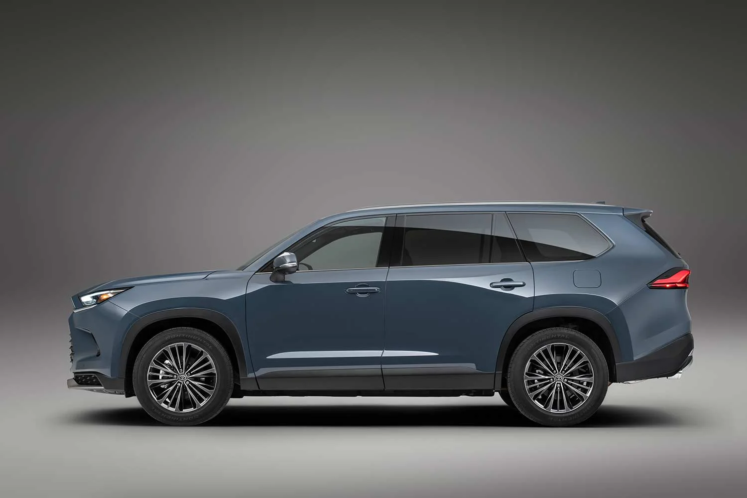 2024 Toyota Grand Highlander Storm Cloud Side