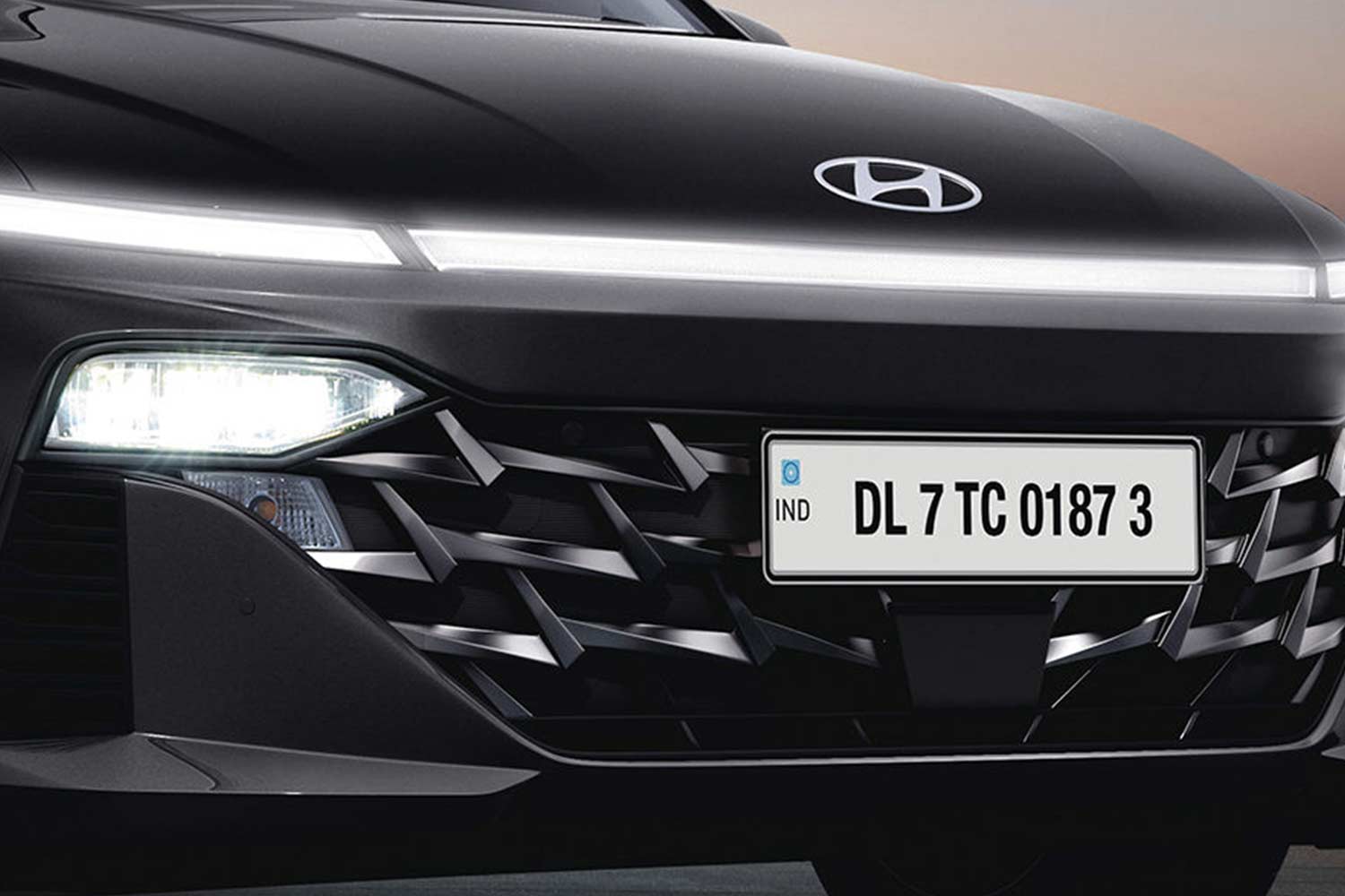 2023 Hyundai Verna Frony Grill