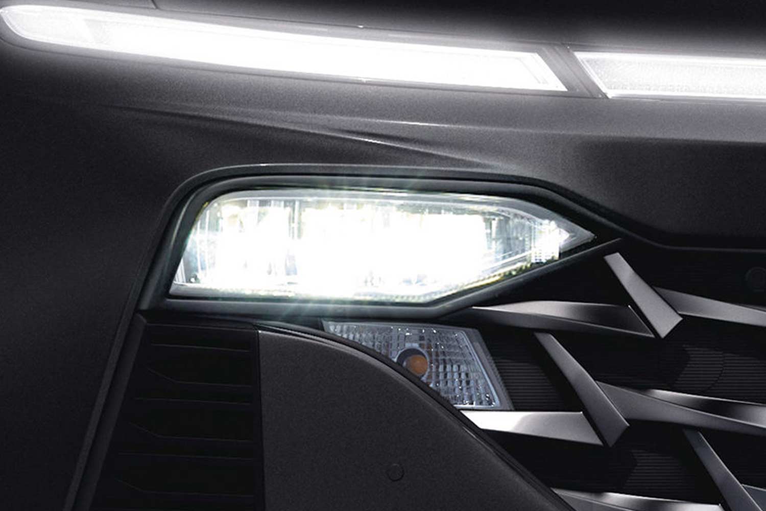 2023 Hyundai Verna Headlamp