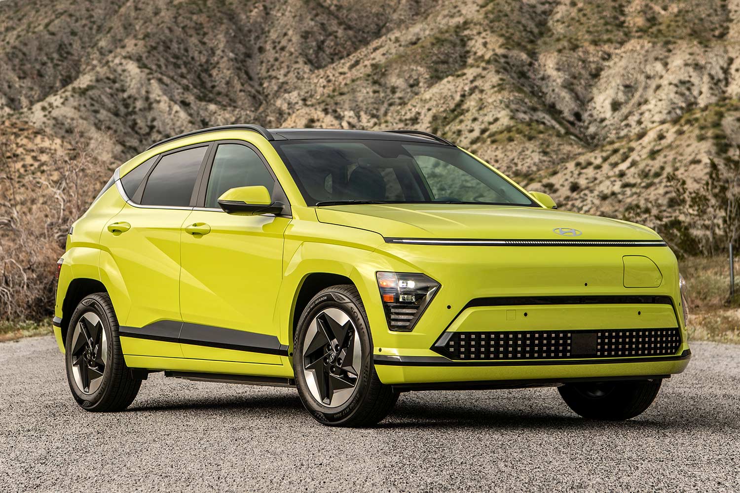 2024 Hyundai Kona Electric Front Quarter AUTOBICS