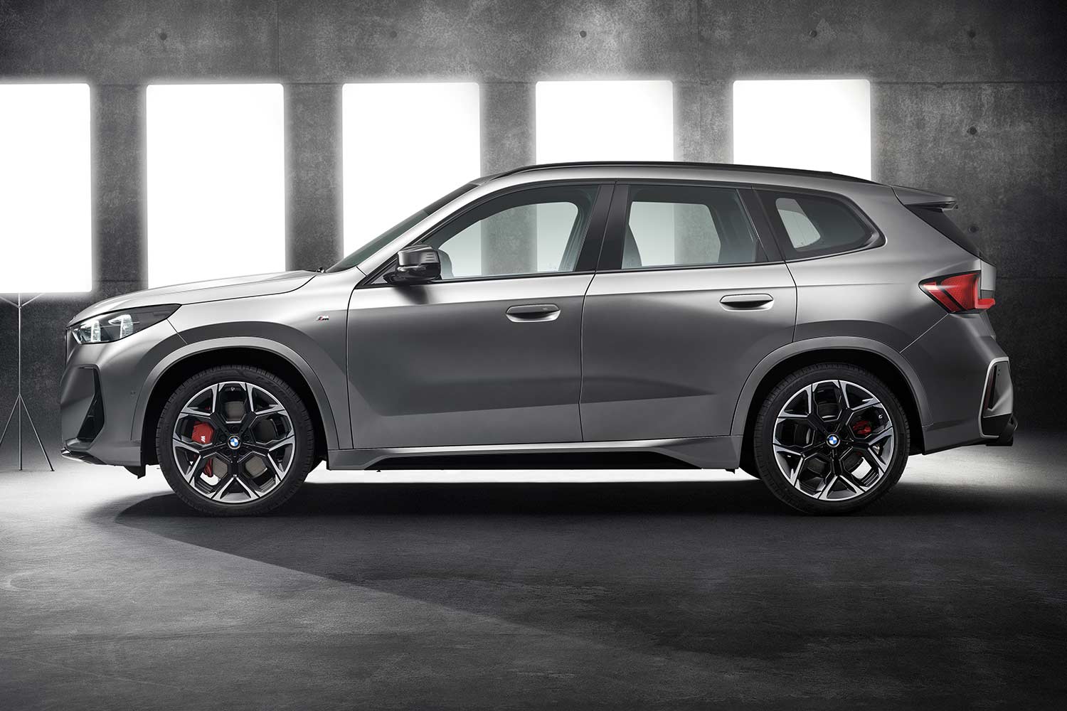 2024 BMW X1 M35i Side