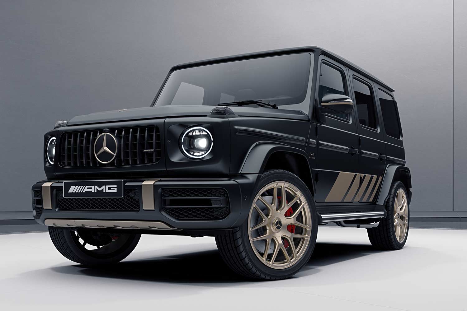 Mercedes AMG G 63 Grand Edition Front Quarter