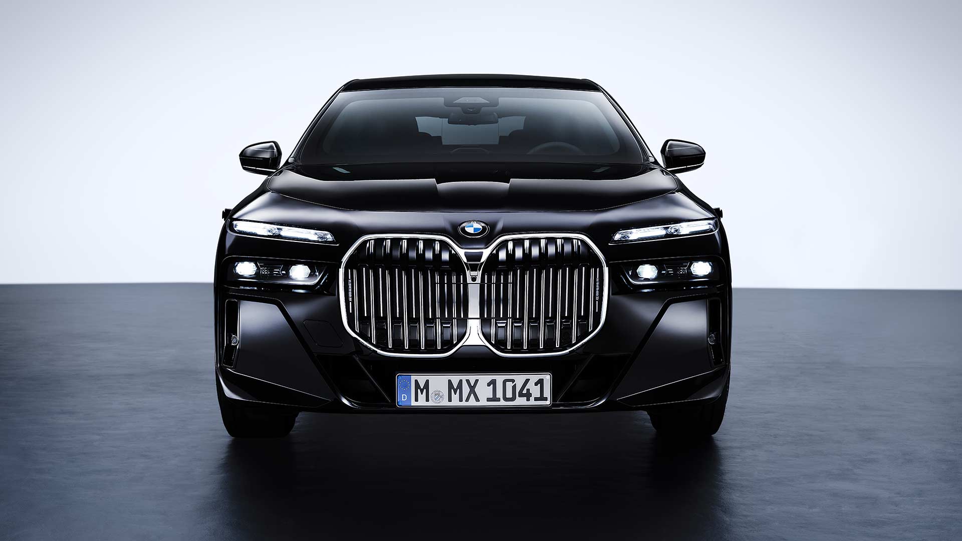 2023 BMW i7 Protection Front