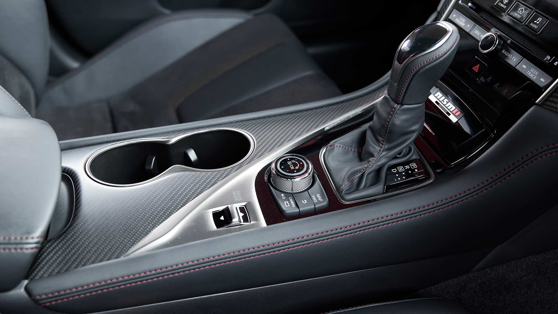 2023 Nissan Skyline NISMO Centre Console