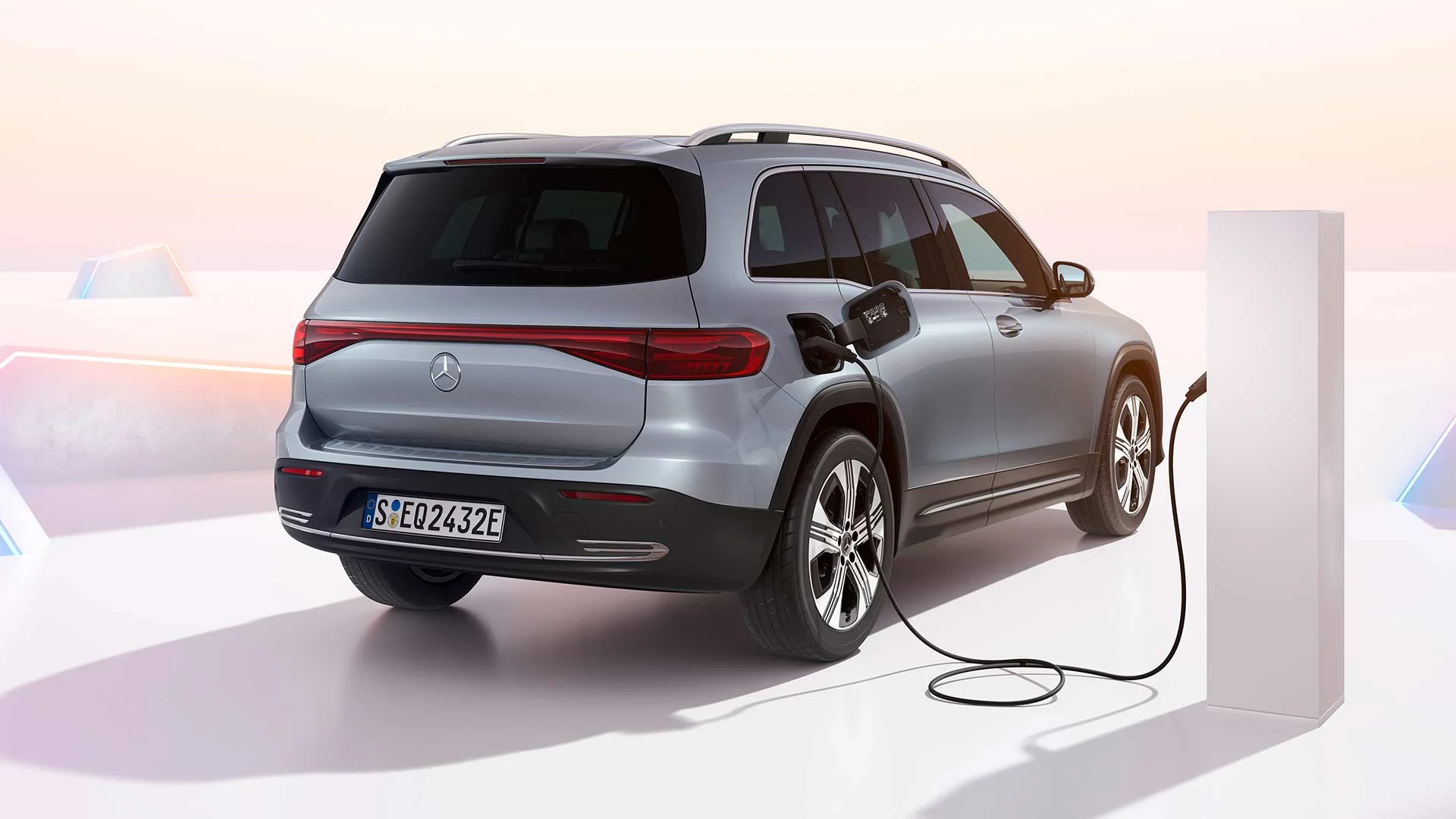 2024 Mercedes Benz EQB Charging