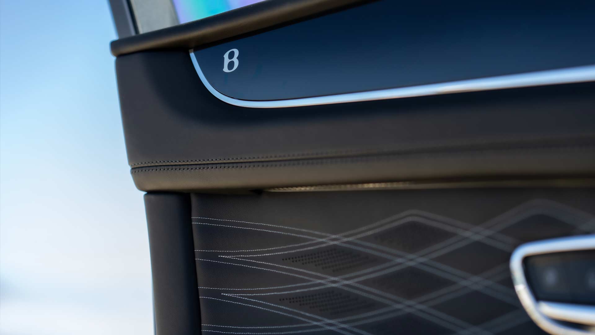 Bentley Bentayga EWB Mulliner Door Pad