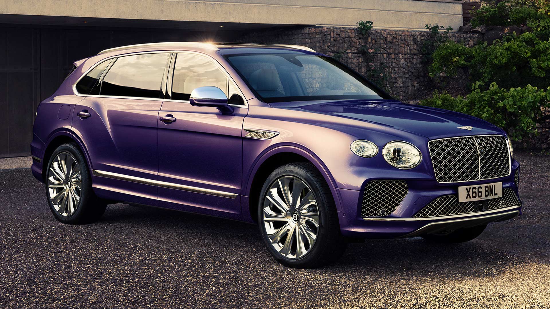 Bentley Bentayga EWB Mulliner Purple Front Quarter