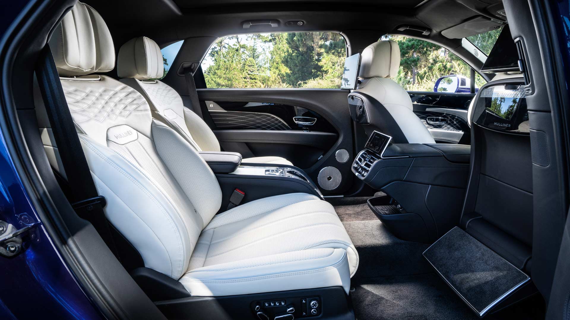 Bentley Bentayga EWB Mulliner Rear Seats