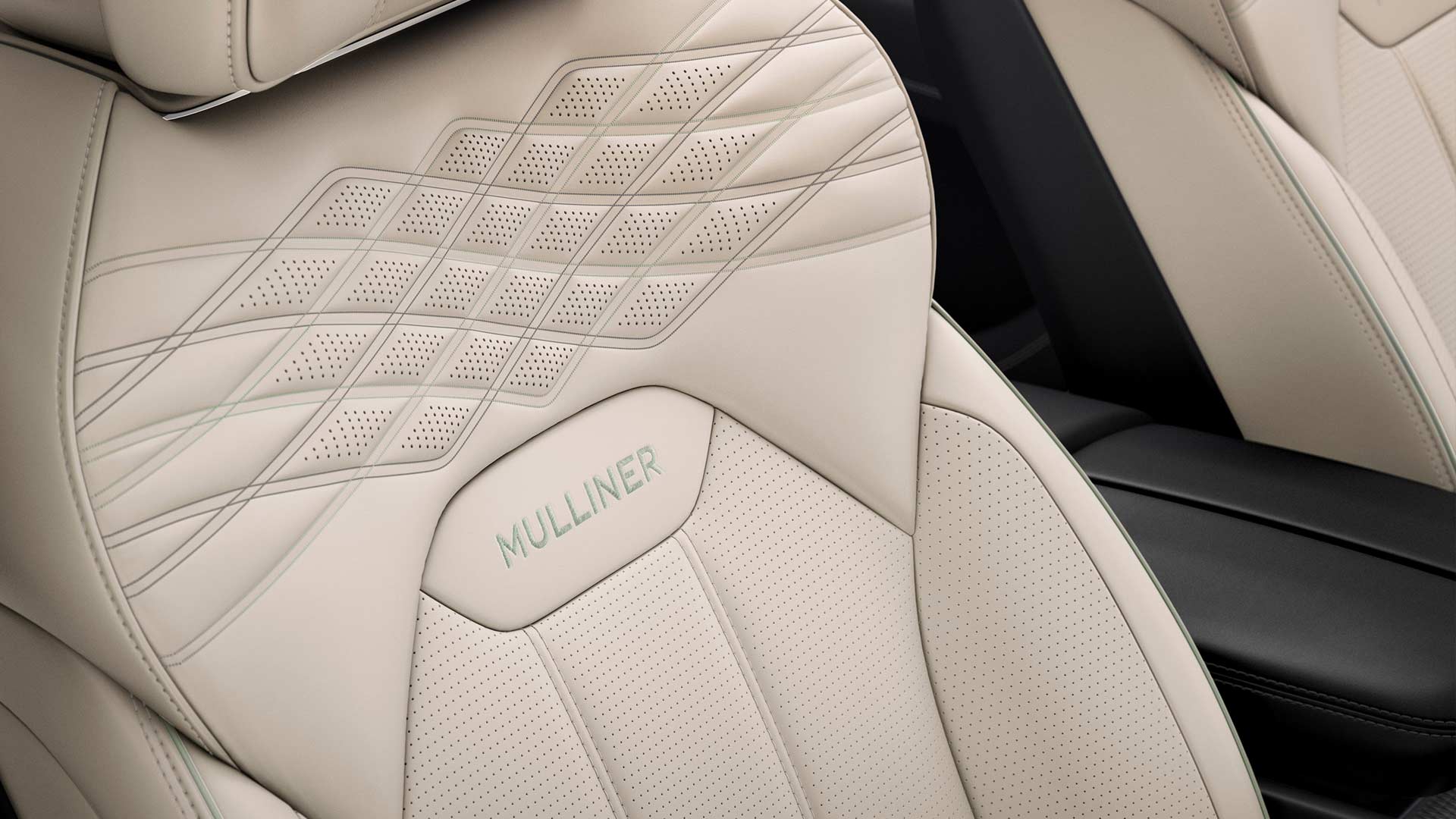 Bentley Bentayga EWB Mulliner Seats White