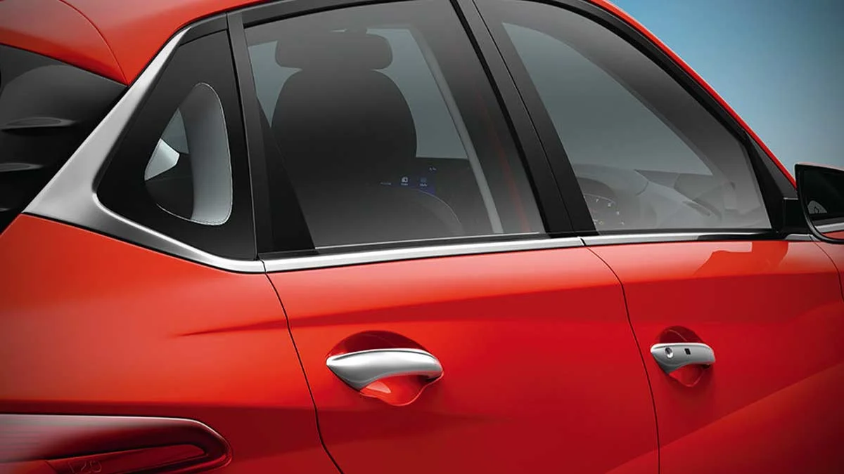 2023 Hyundai i20 Chrome Strip