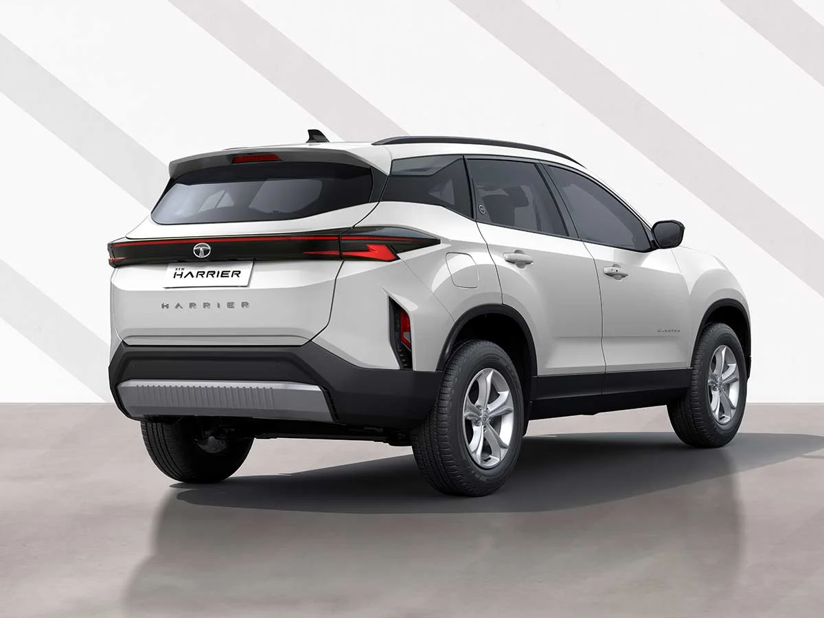 2023 Tata Harrier Dark Edition Front Quarter
