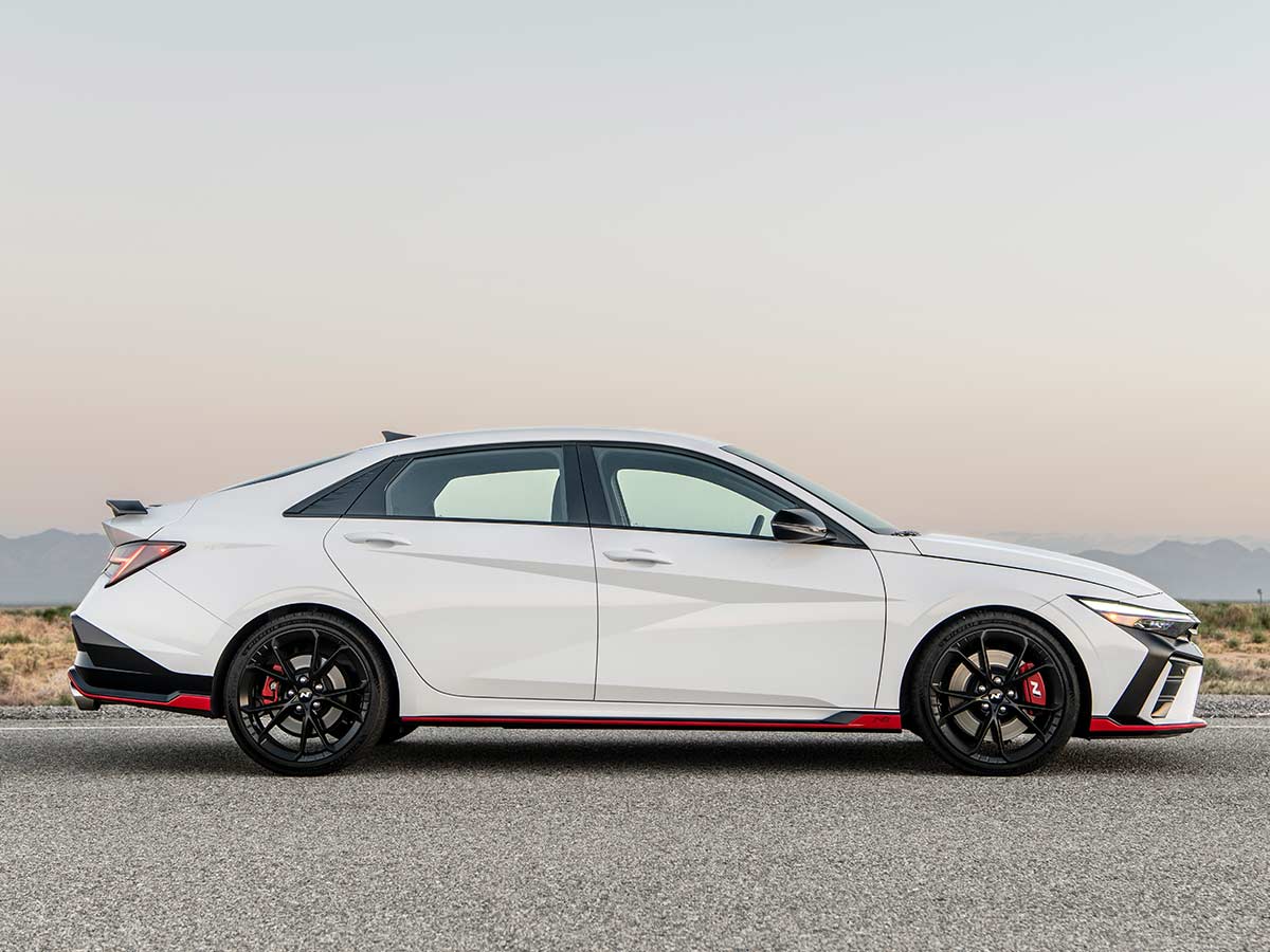 2024 Hyundai Elantra N specs Side View AUTOBICS