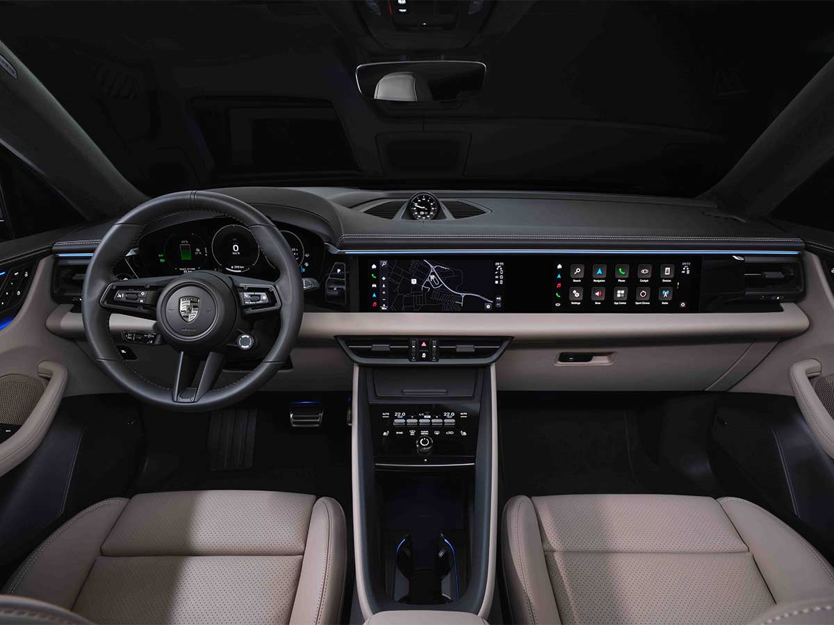 2024 Porsche Macan Turbo Interior