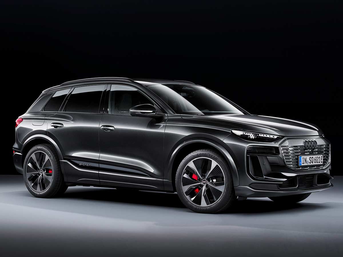 2024 Audi Q6 e tron Front Quarter View