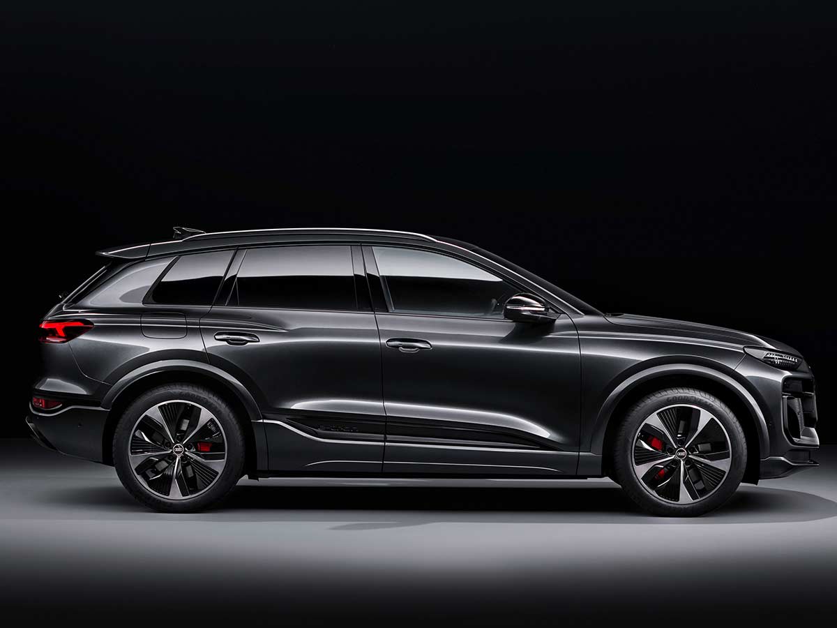 2024 Audi Q6 e tron Side