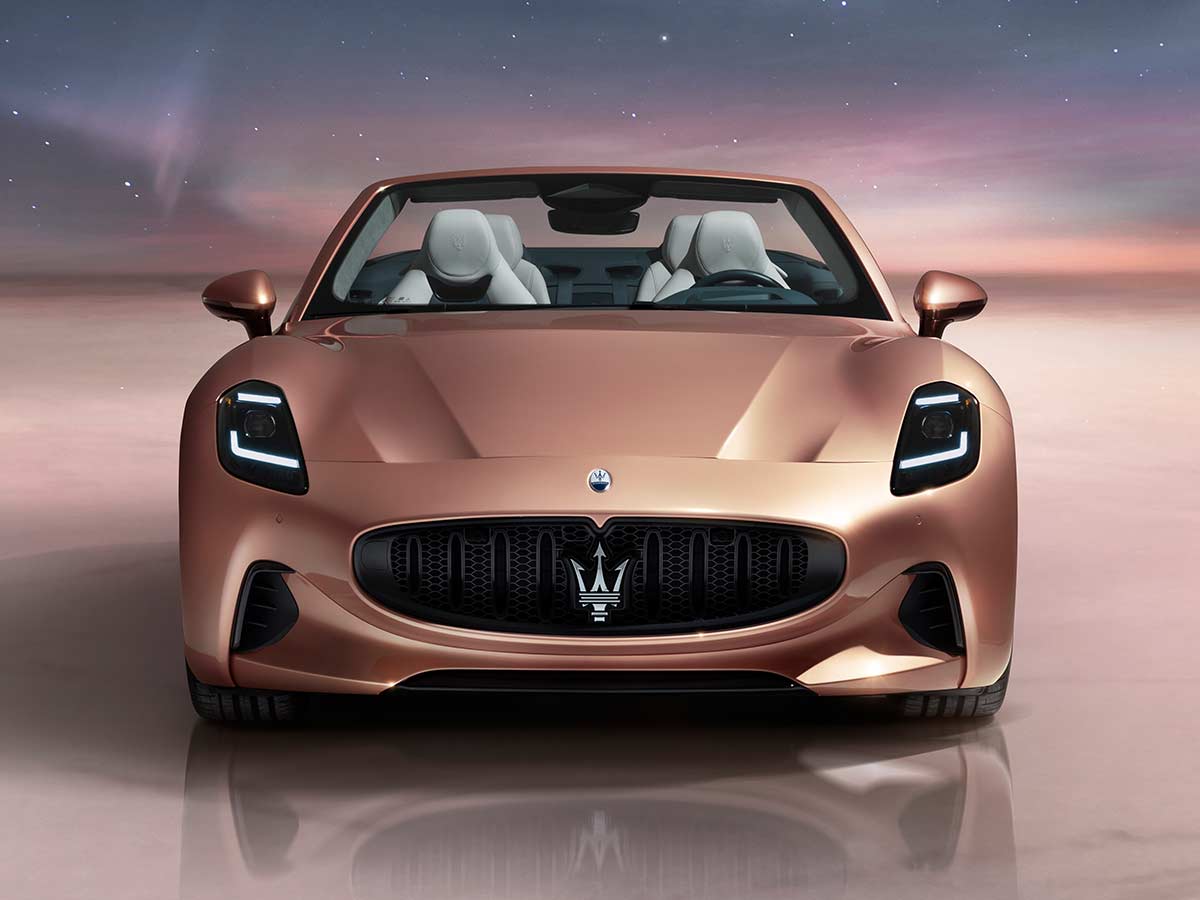 2024 Maserati GranCabrio Folgore Front