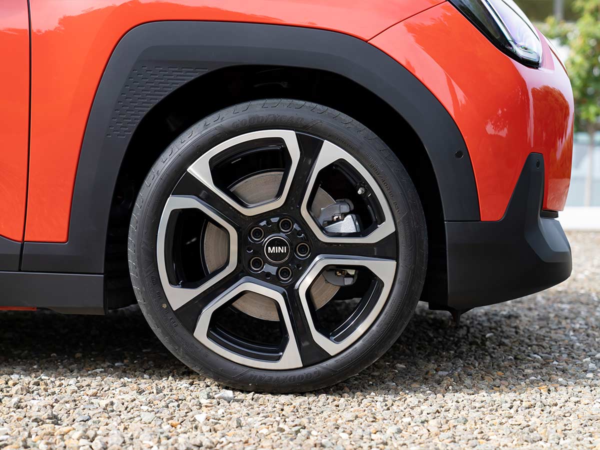 2024 Mini Aceman Electric Crossover SUV Alloy Wheel