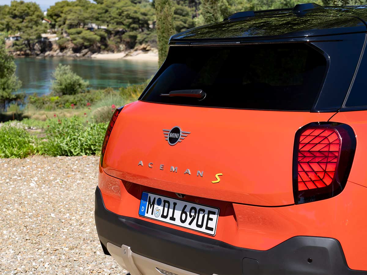 2024 Mini Aceman Electric Crossover SUV Tail Lamp