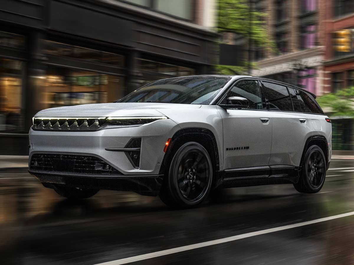2024 Jeep Wagoneer S Speed and Range