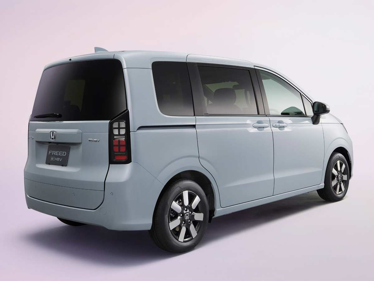 2024 Honda Freed Air EX Rear Quarter