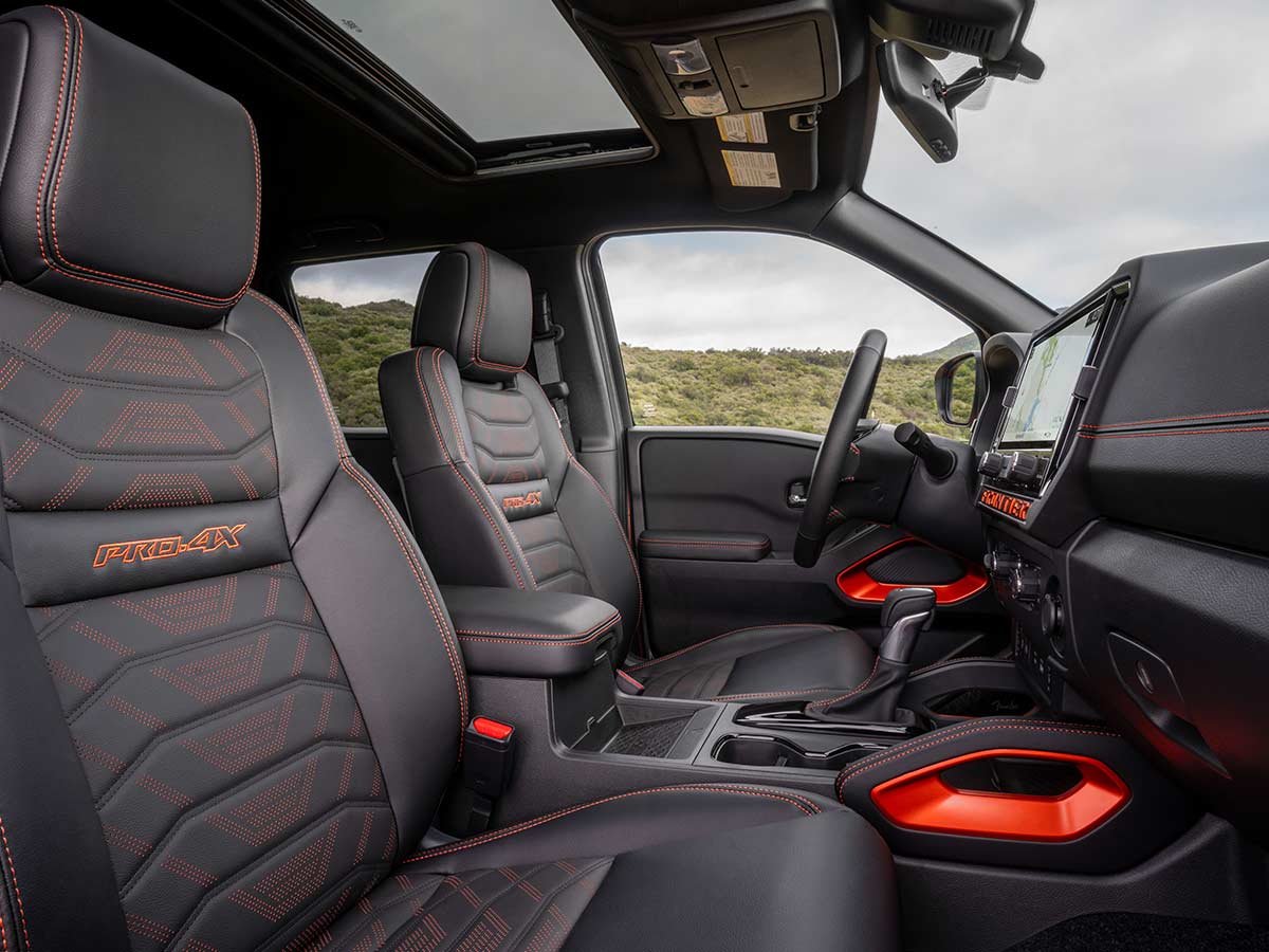 2025 Nissan Frontier Leather Seats