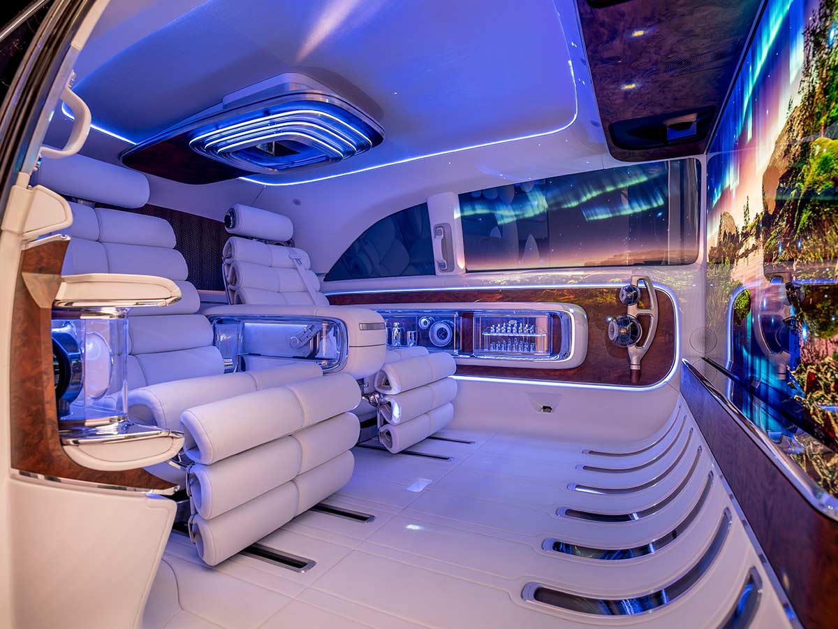 2025 Mercedes Benz Vision V Concept Interior Seats