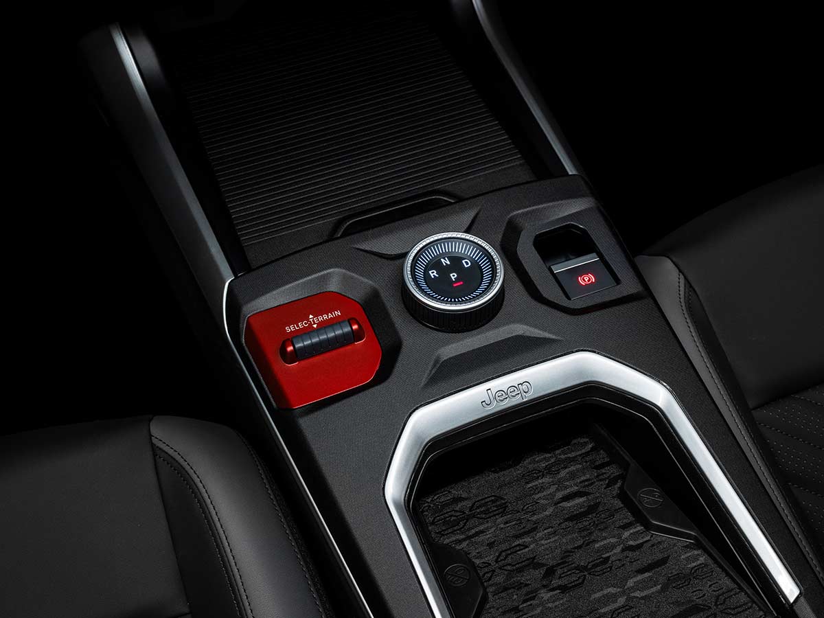 2025 Jeep Compass Centre Console