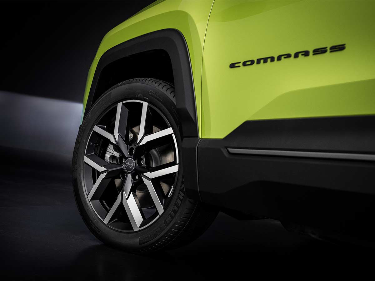 2025 Jeep Compass Electric First Edition Alloy Wheel