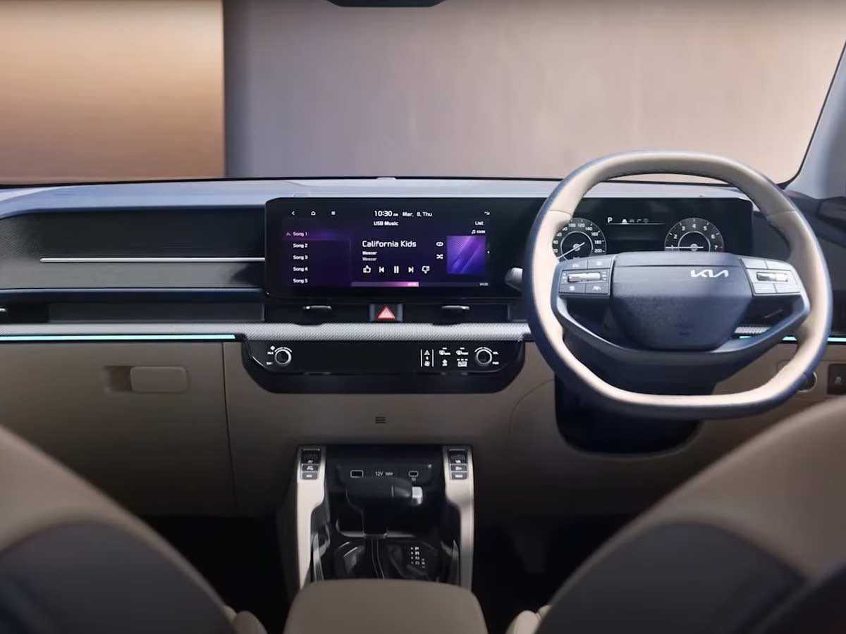 2025 Kia Carens Clavis Interior Dashboard