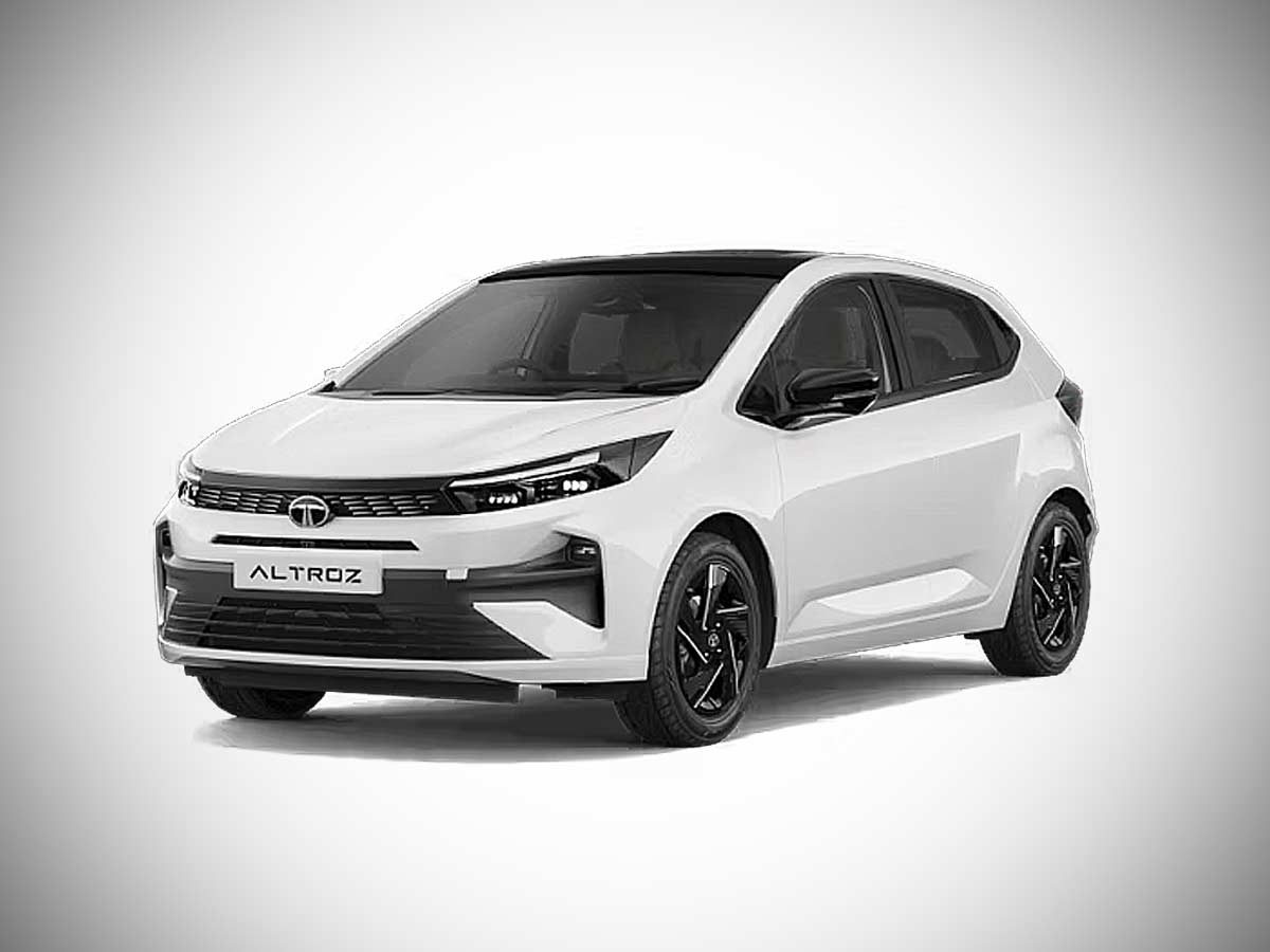 2025 Tata Altroz Facelift Pristine White