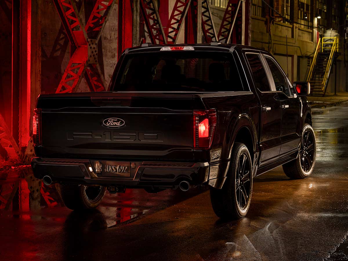 2025 Ford F 150 Lobo Rear Quarter View