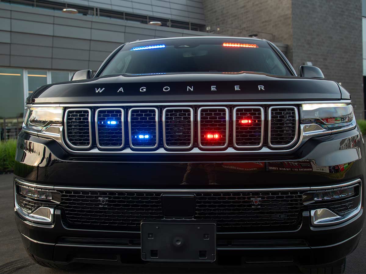 2025 Jeep Wagoneer COV Front