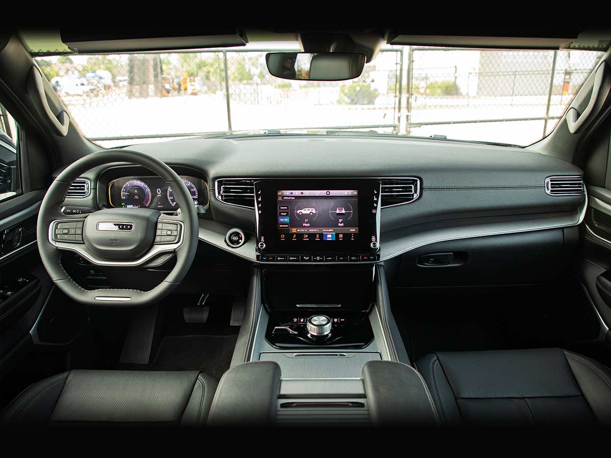 2025 Jeep Wagoneer COV Interior