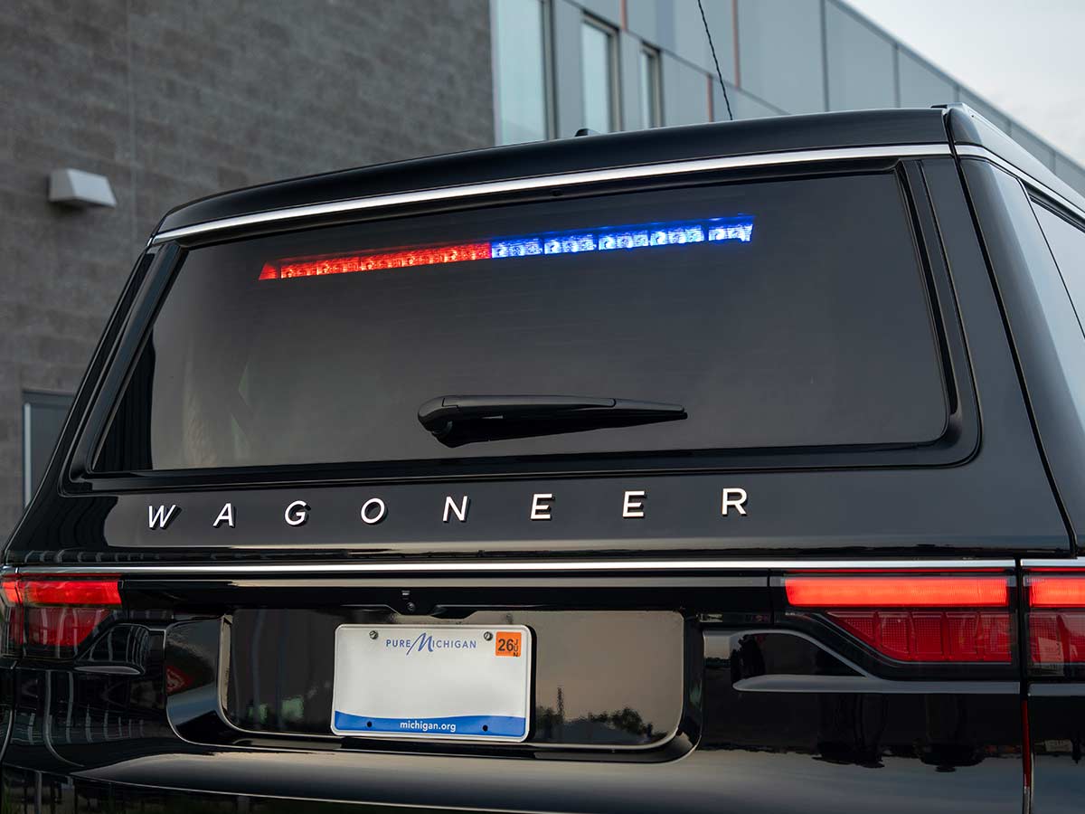 2025 Jeep Wagoneer COV Rear