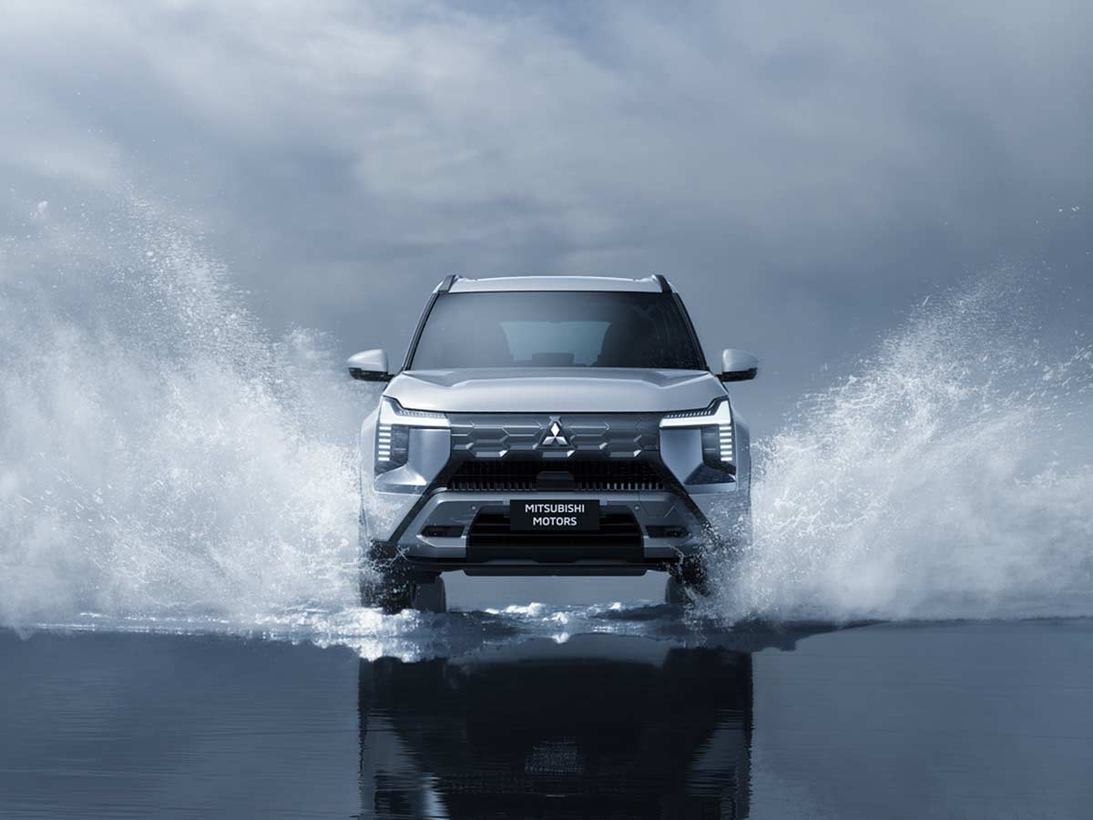 2025 Mitsubishi Destinator Front