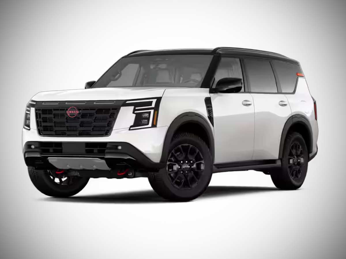 2025 Nissan Armada Pro 4X Aspine White Tricoat with Super Black Roof Front