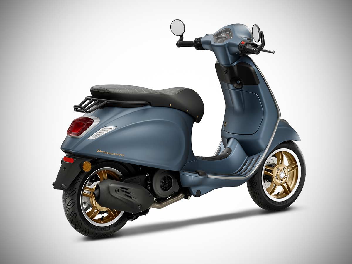 2025 Vespa Primavera Officina 8 Rear Right Quarter