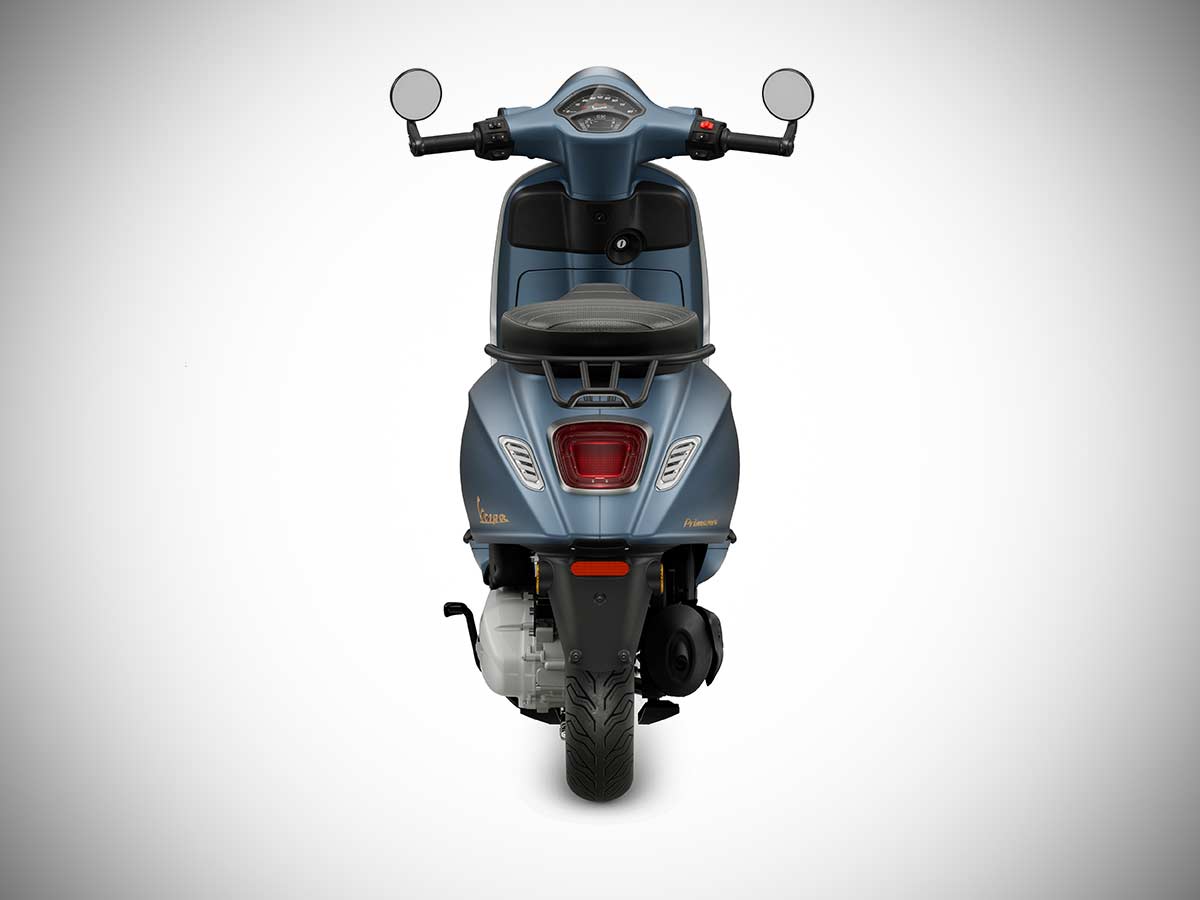 2025 Vespa Primavera Officina 8 Rear