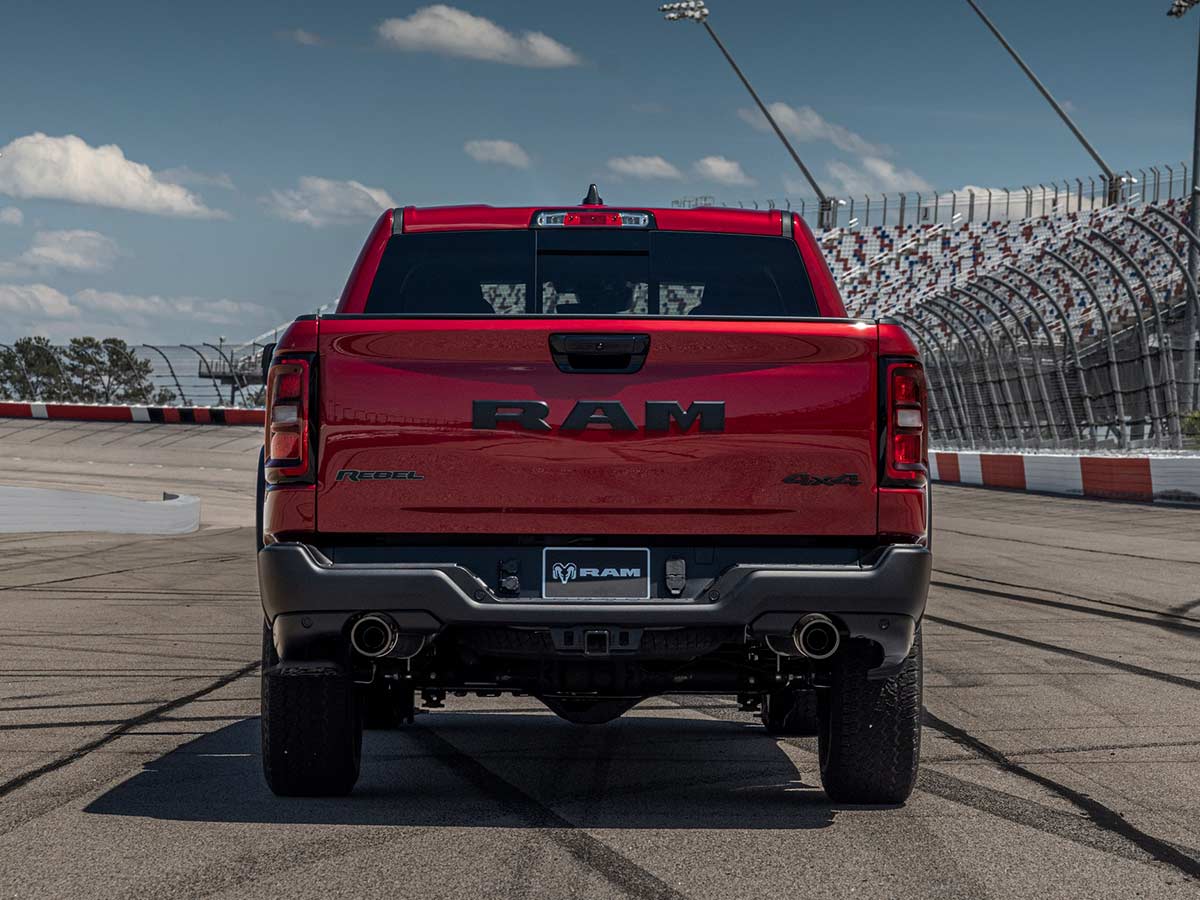 2026 Ram 1500 HEMI V8 Rear