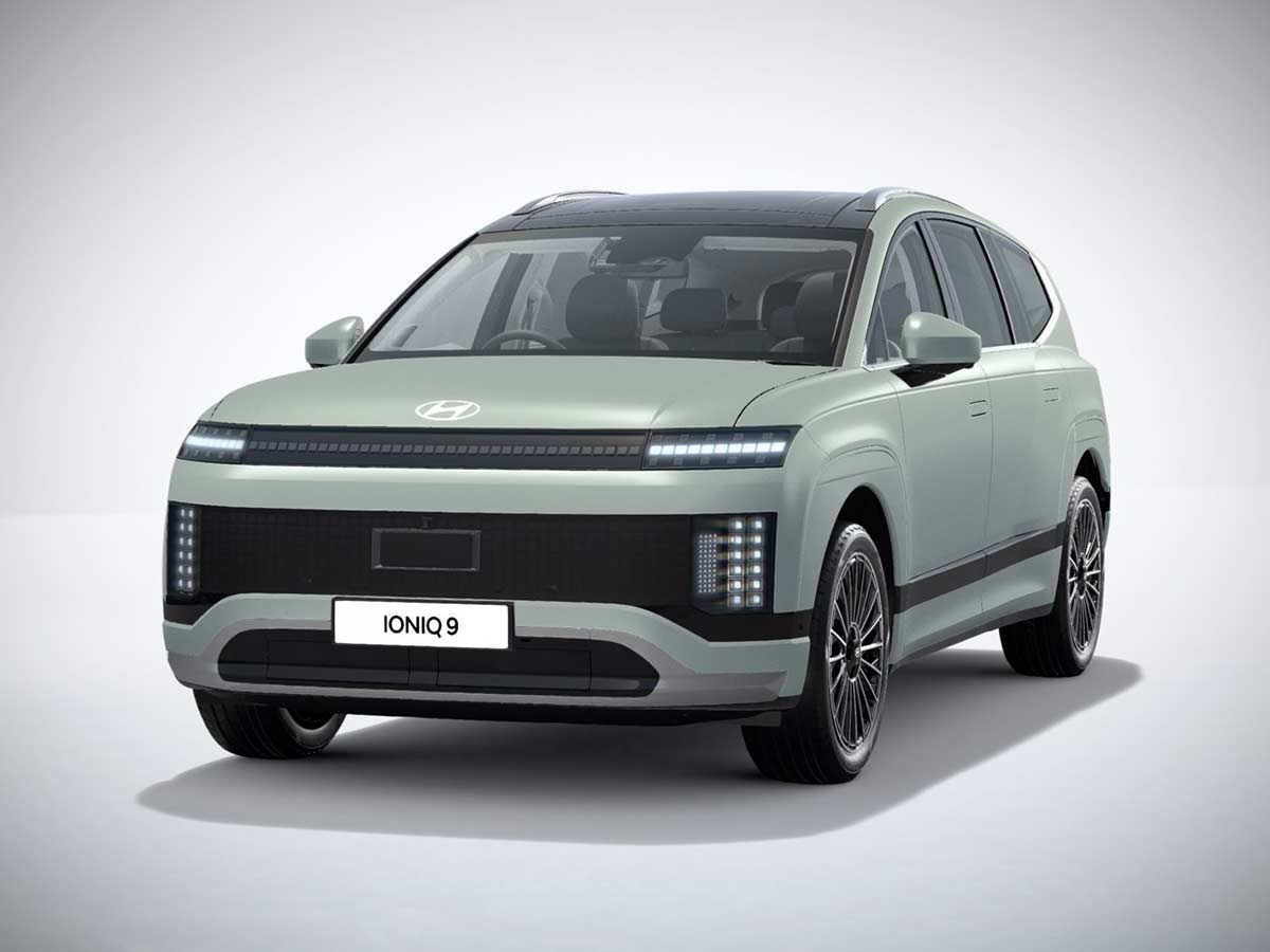 2025 Hyundai Ioniq 9 Calligraphy Celadon Grey Matte Front