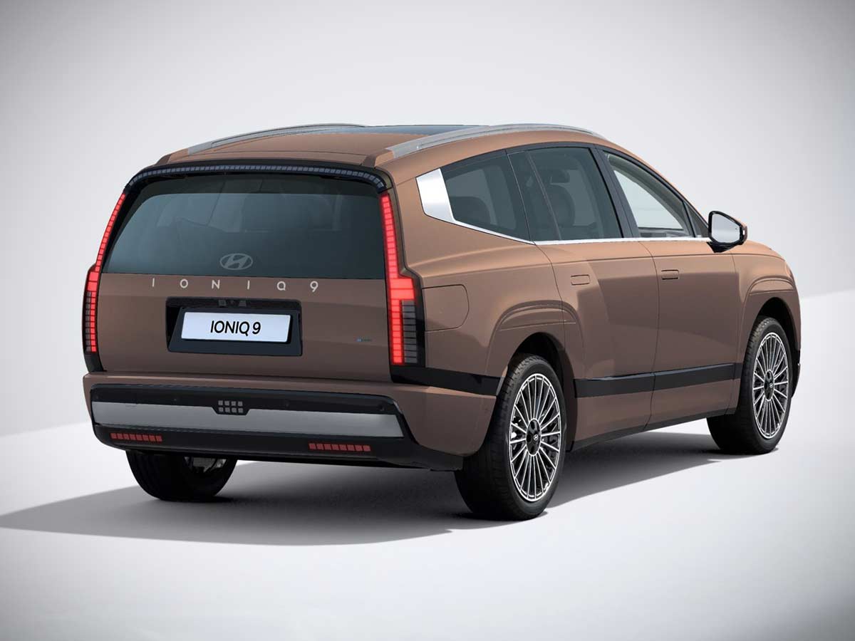 2025 Hyundai Ioniq 9 Calligraphy Sunset Brown Pearl Rear