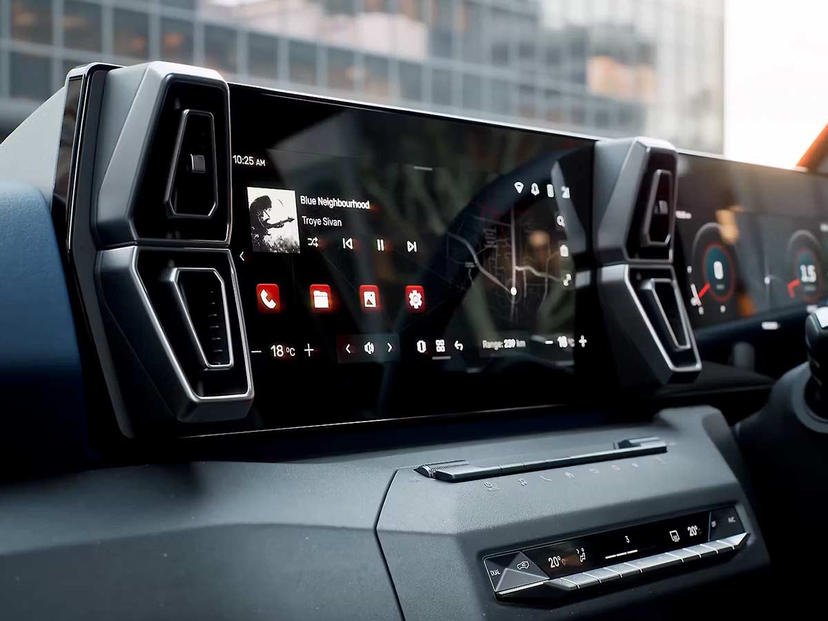 2025 Mahindra Vision S Concept SUV Touchscreen